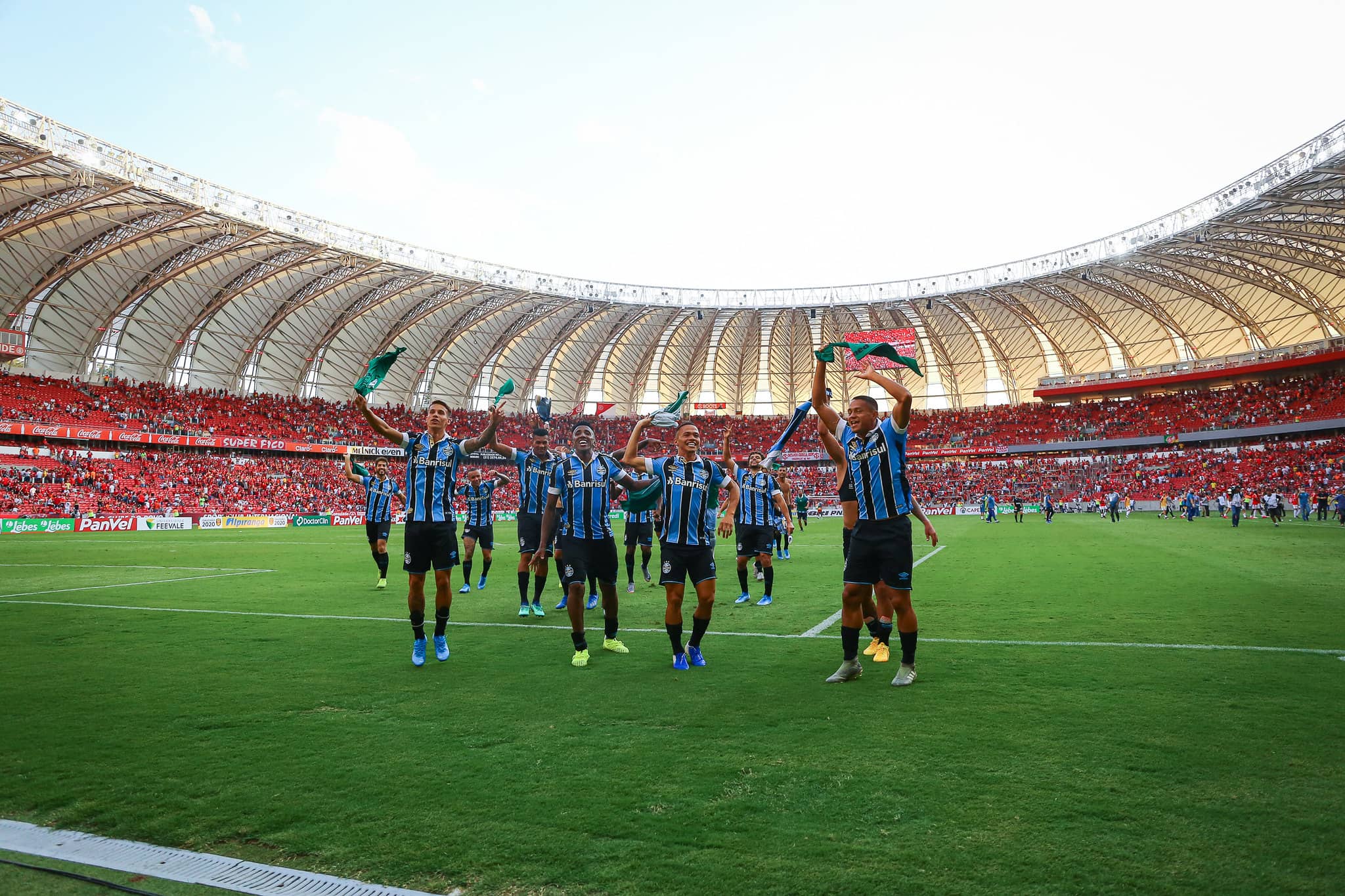 Confira lista de vencedores das camisas do Grêmio/Betsul