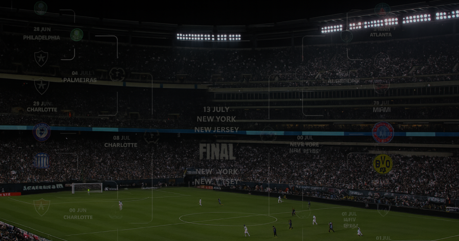 Imagem de um estádio lotado durante uma partida de futebol à noite. No centro, sobre a torcida, há uma sobreposição gráfica com datas, cidades e escudos de clubes, indicando a programação de um torneio internacional com jogos em diferentes cidades dos EUA, como Nova York, Charlotte e Miami.