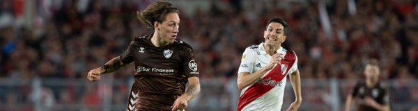 River Plate y Platense se enfrentan por los cuartos de final del Torneo Apertura.